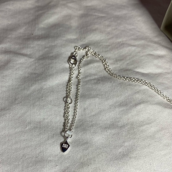 ‼️Sale‼️MichaelHill- Key pendant &necklace - Picture 3 of 4